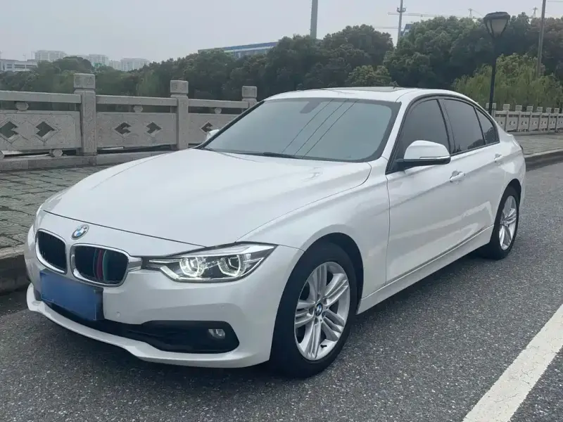 BMW 3 Series, 2018