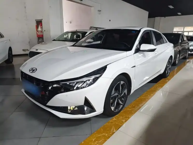 Hyundai Elantra, 2023