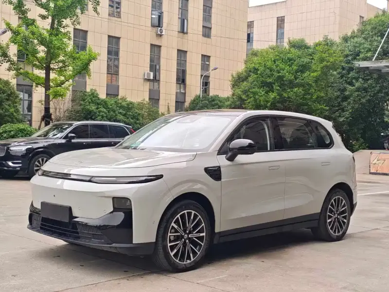 Leapmotor B10, 2025
