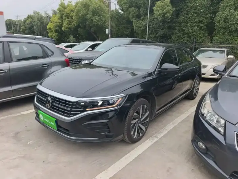 Volkswagen Passat, 2023