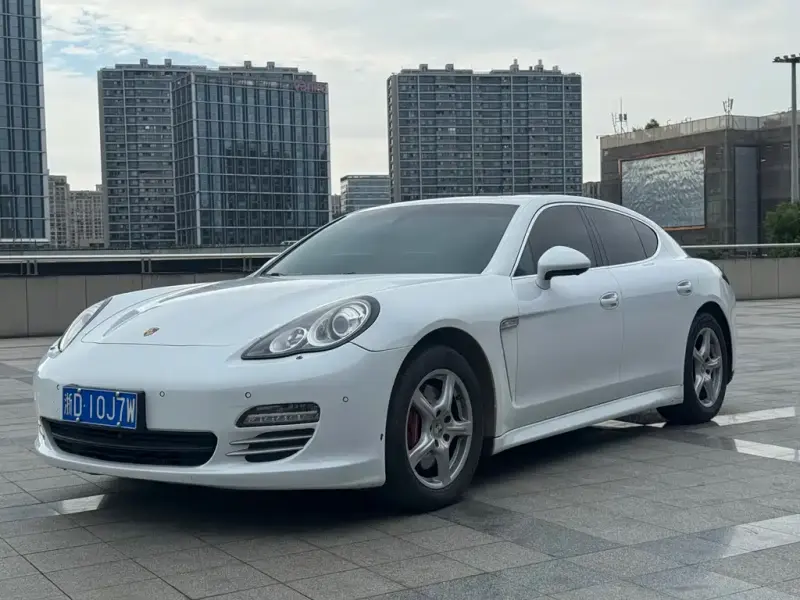 Porsche Panamera, 2013