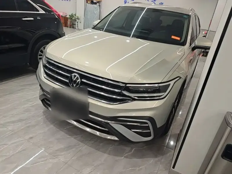 Volkswagen Tiguan L, 2021