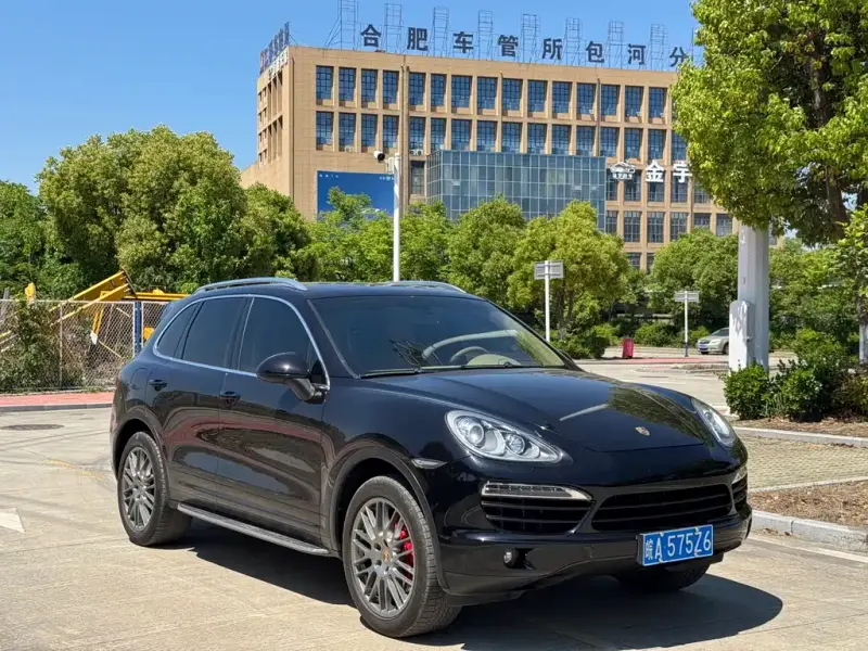 Porsche Cayenne, 2013