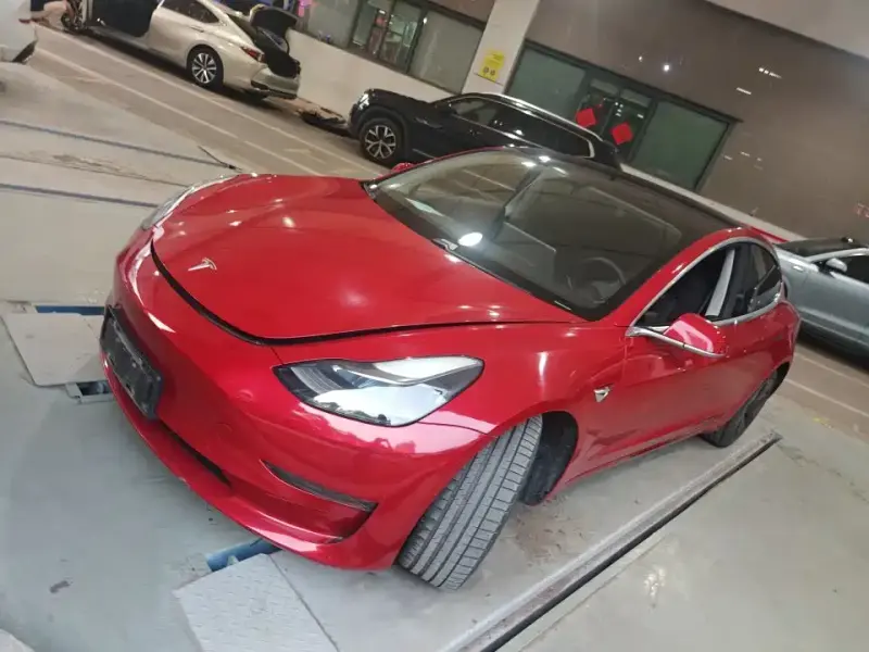 Tesla Model 3, 2020