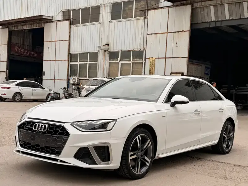 Audi A4L, 2020