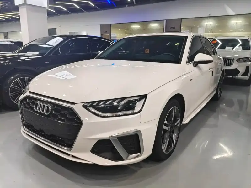 Audi A4L, 2021