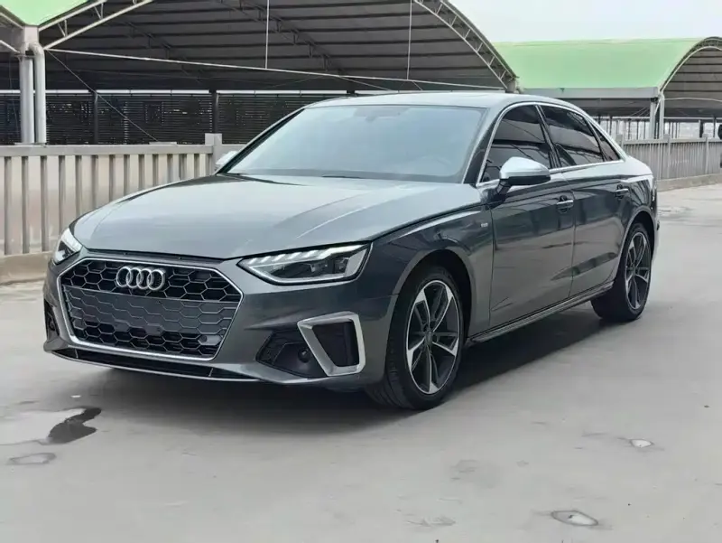 Audi A4L, 2020