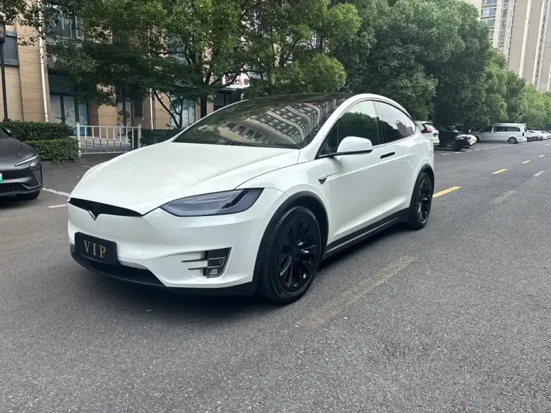 Tesla Model X, 2018