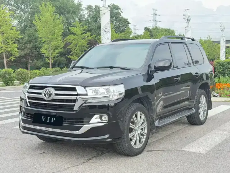Toyota Land Cruiser, 2011