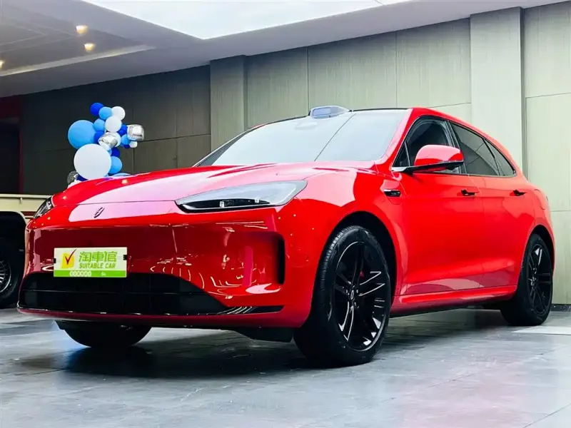 AITO M5, 2025