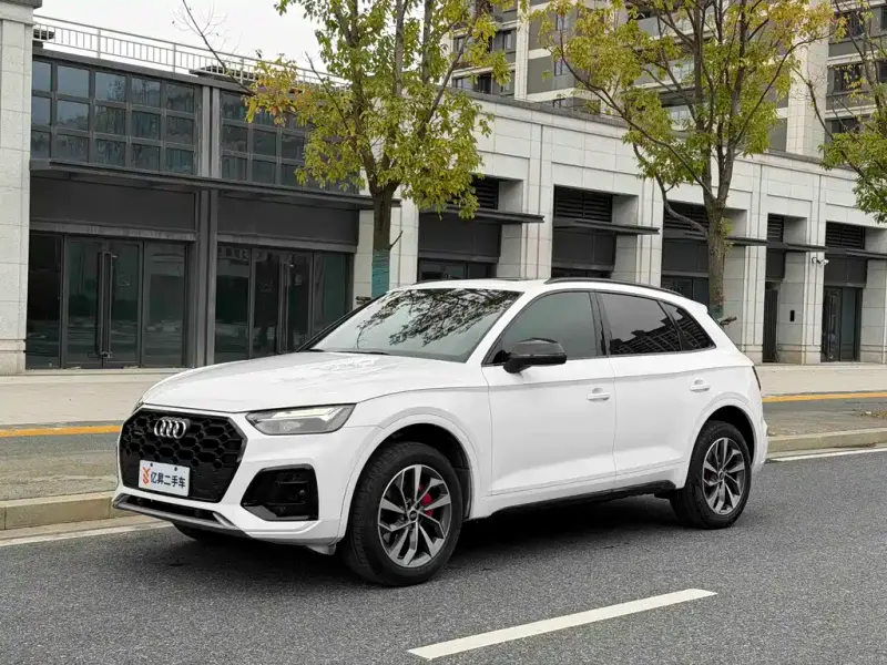 Audi Q5L, 2024