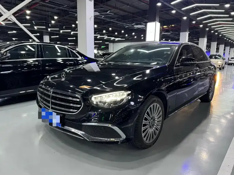 Mercedes-Benz E-Class, 2022