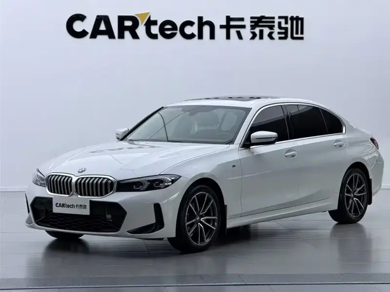 BMW 3 Series, 2022