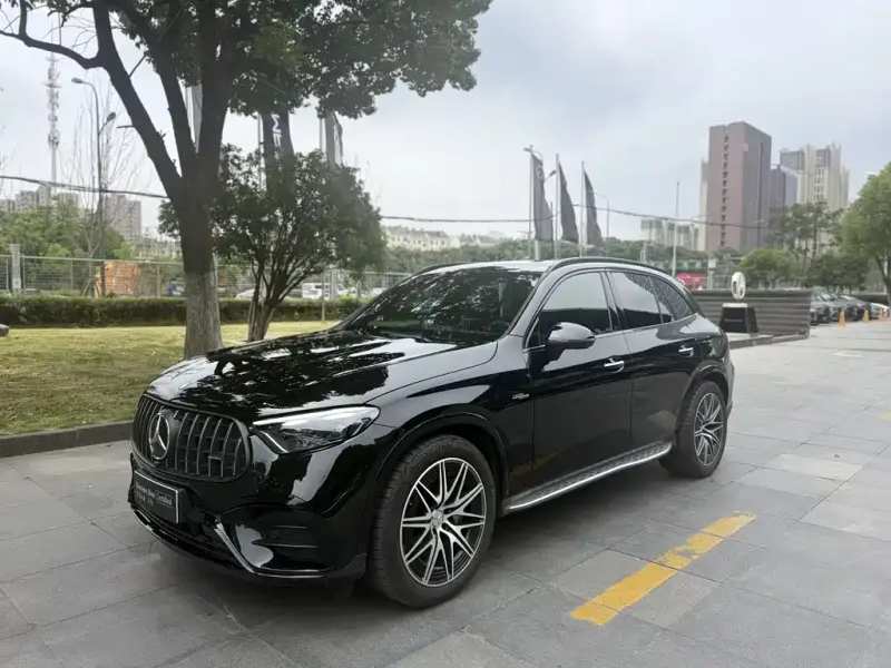 Mercedes-Benz GLC AMG, 2025