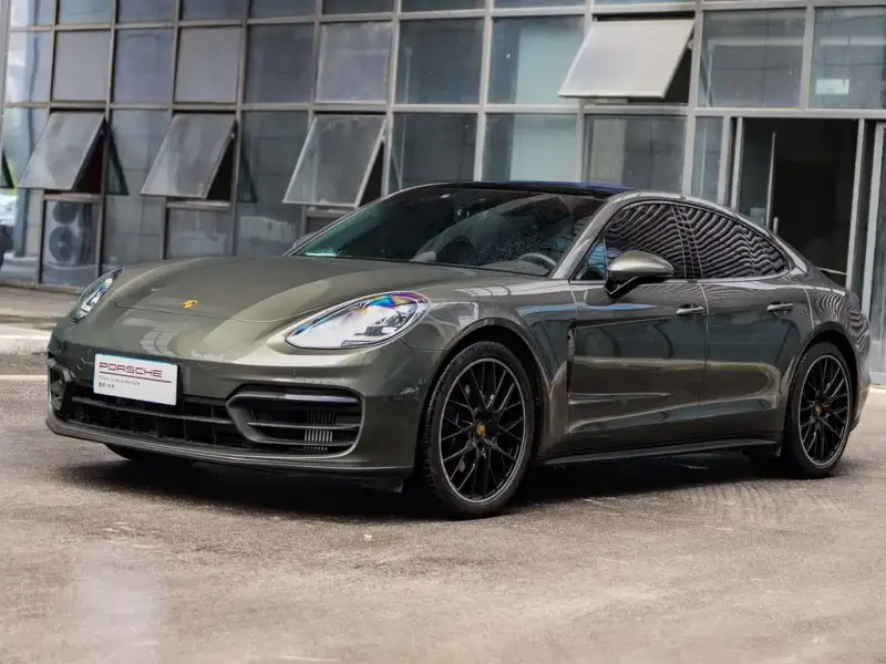 Porsche Panamera, 2023
