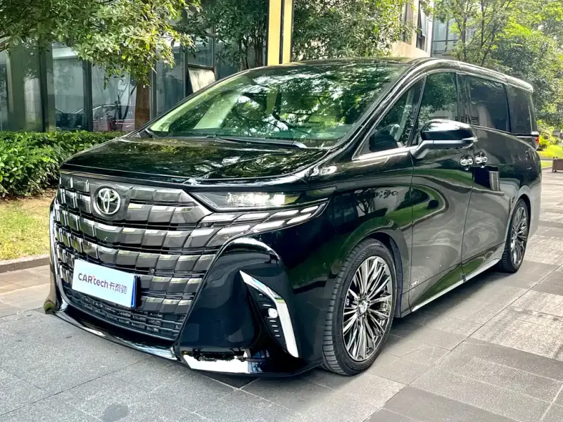 Toyota Alphard, 2024