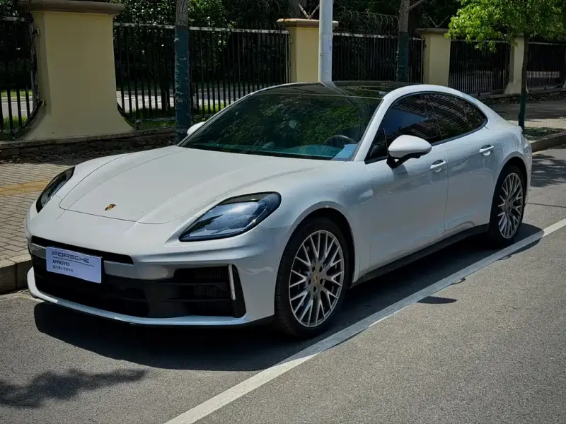 Porsche Panamera, 2025