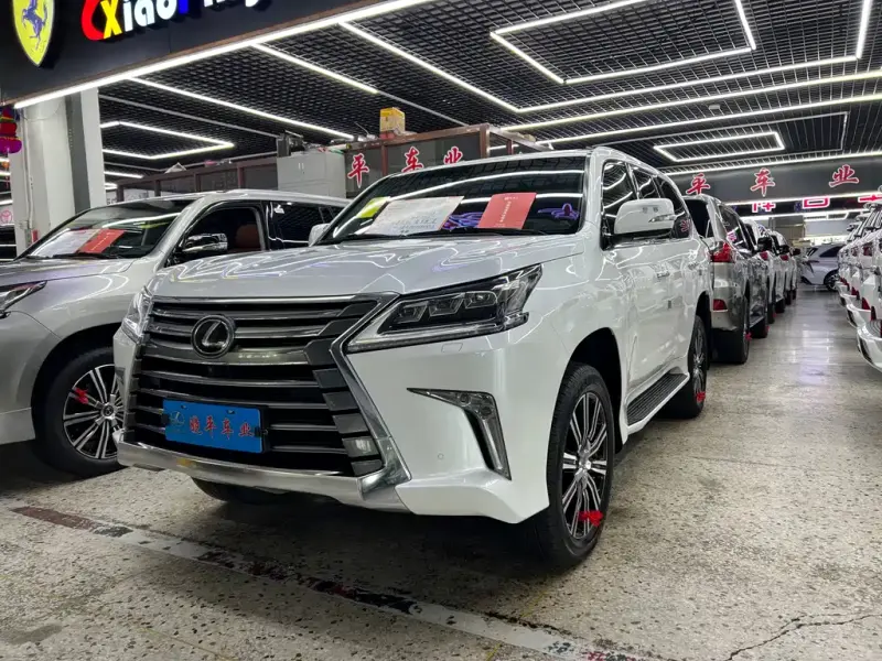 Lexus LX, 2017
