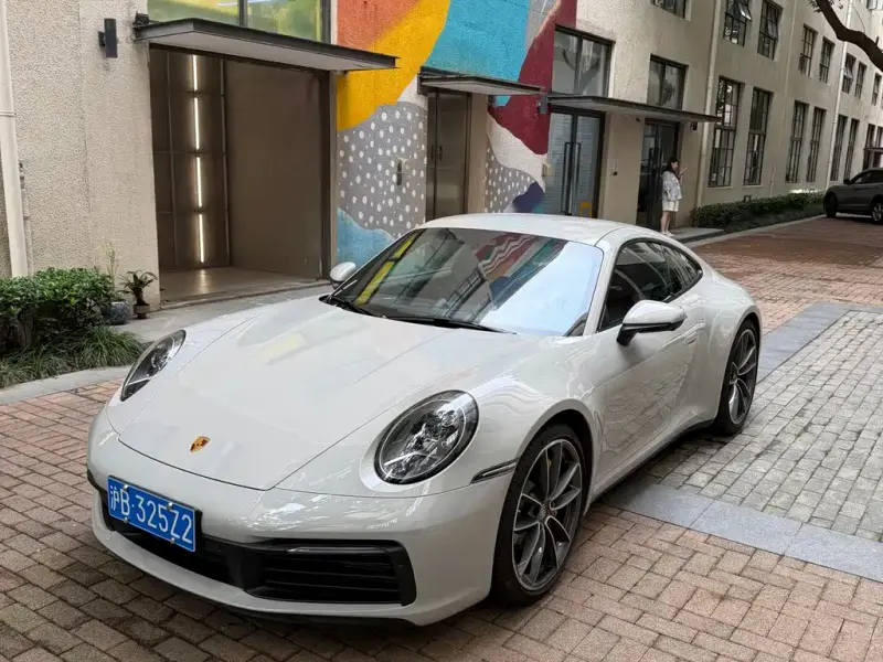 Porsche 911, 2023