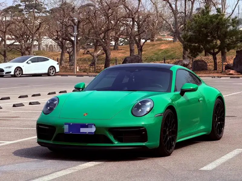 Porsche 911, 2023