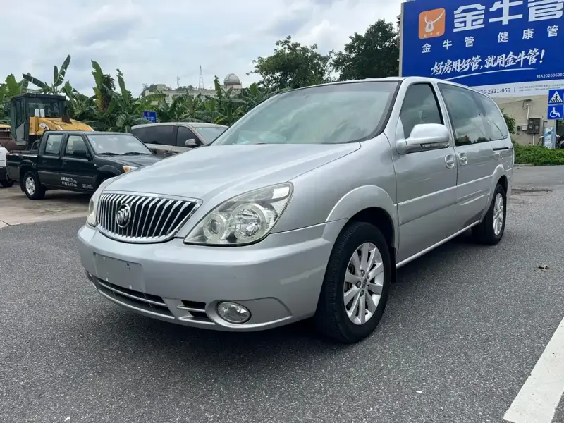 Buick GL8, 2012