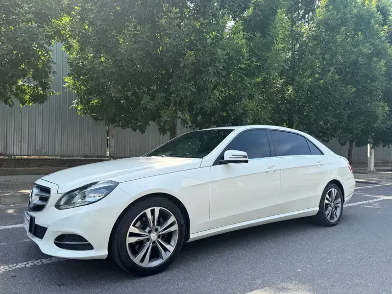 Mercedes-Benz E-Class, 2015