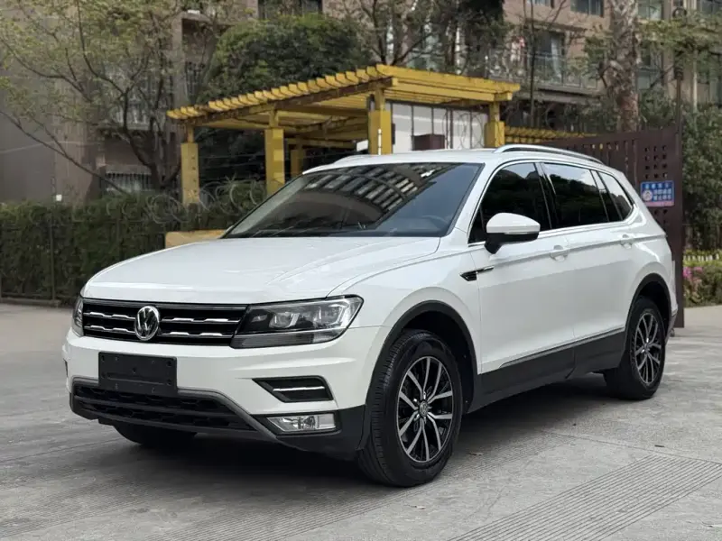 Volkswagen Tiguan L, 2018