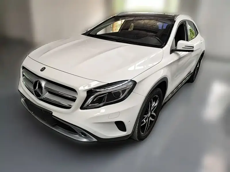 Mercedes-Benz GLA, 2016