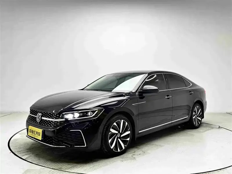 Volkswagen Passat, 2021