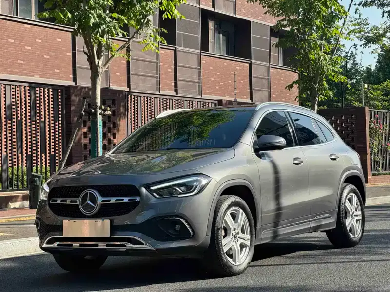 Mercedes-Benz GLA, 2022
