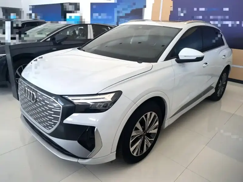 Audi Q4 e-tron, 2024