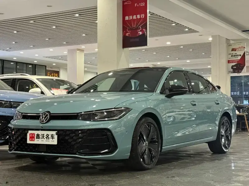 Volkswagen Passat, 2024