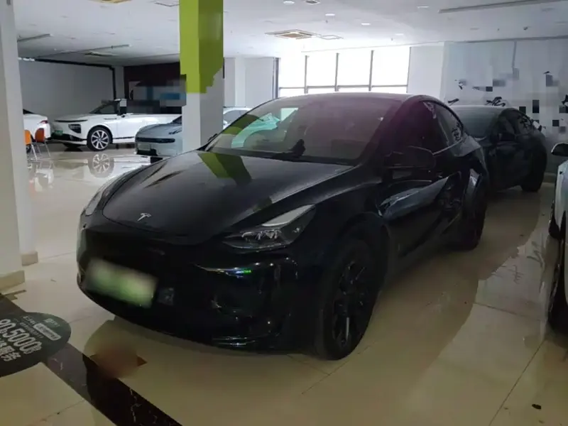 Tesla Model Y, 2023