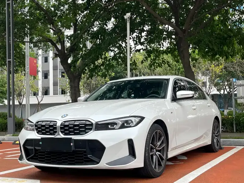 BMW 3 Series, 2023