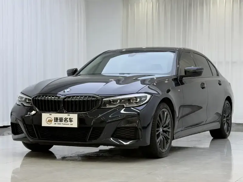 BMW 3 Series, 2022