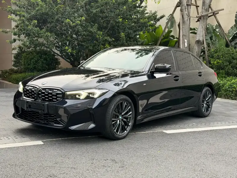 BMW 3 Series, 2023