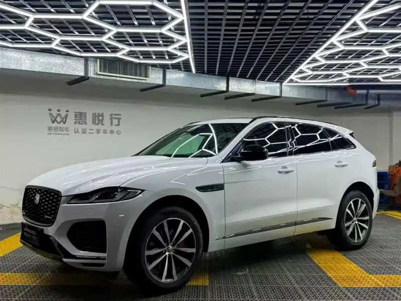 Jaguar F-PACE, 2023