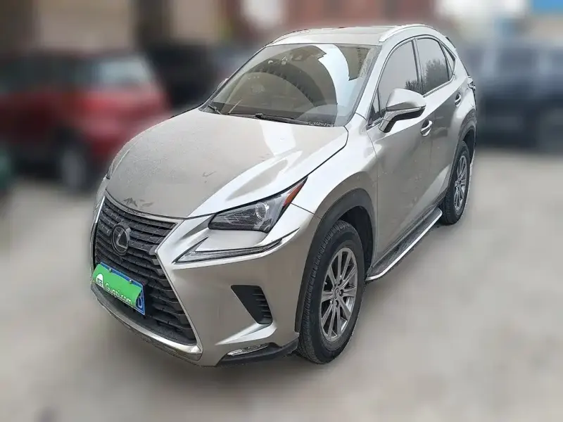 Lexus NX, 2021