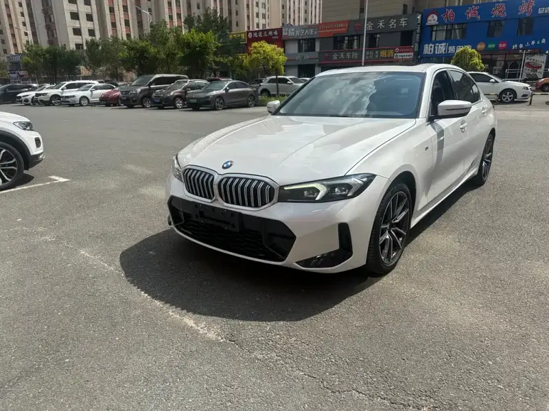 BMW 3 Series, 2023