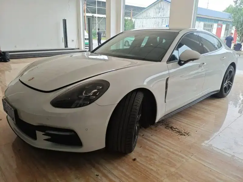 Porsche Panamera, 2017