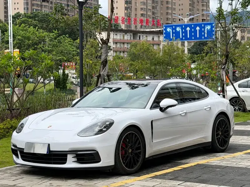 Porsche Panamera, 2020