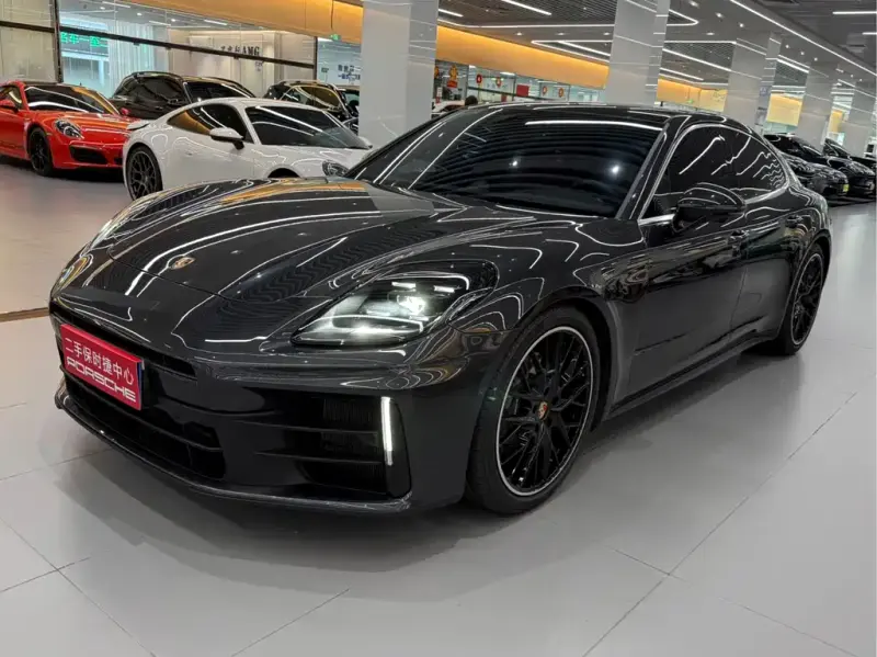 Porsche Panamera, 2025