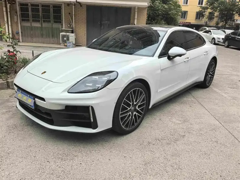 Porsche Panamera, 2024