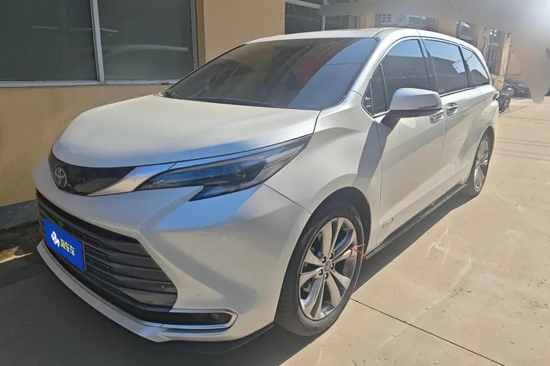 Toyota Sienna, 2023
