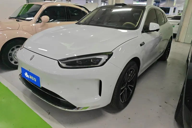 AITO M5, 2025