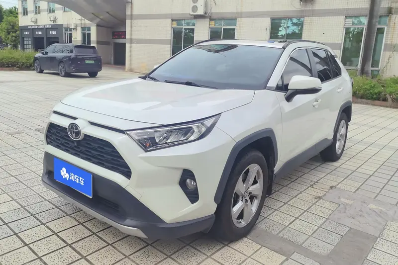 Toyota RAV4, 2021