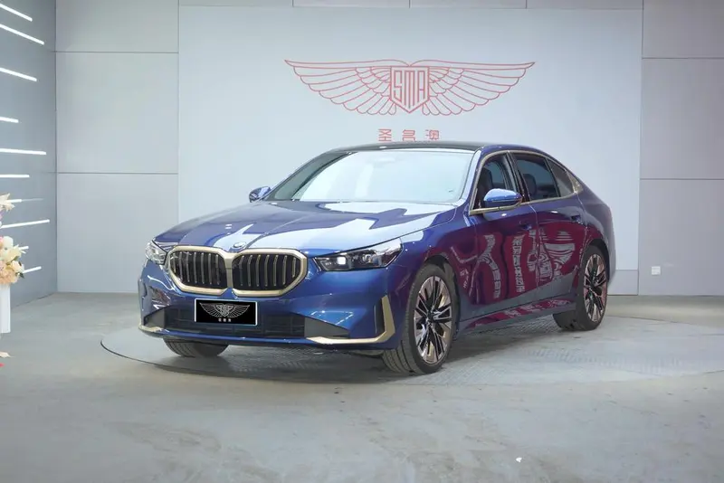 BMW 5-Series, 2024