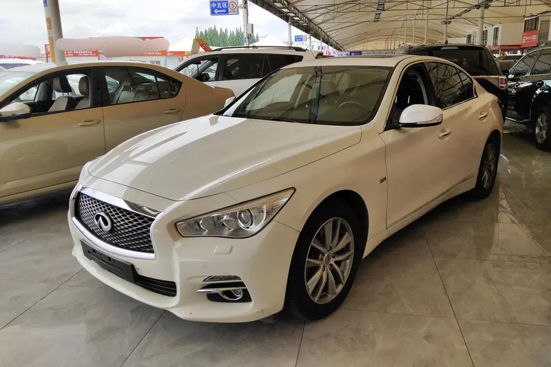 Infiniti Q50, 2014