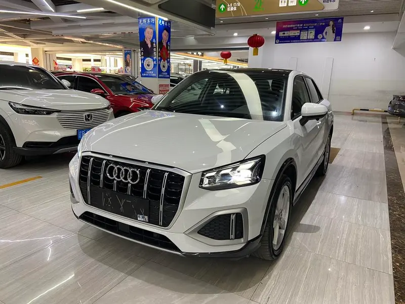 Audi Q2L, 2022