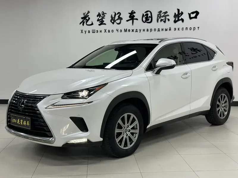 Lexus NX, 2020
